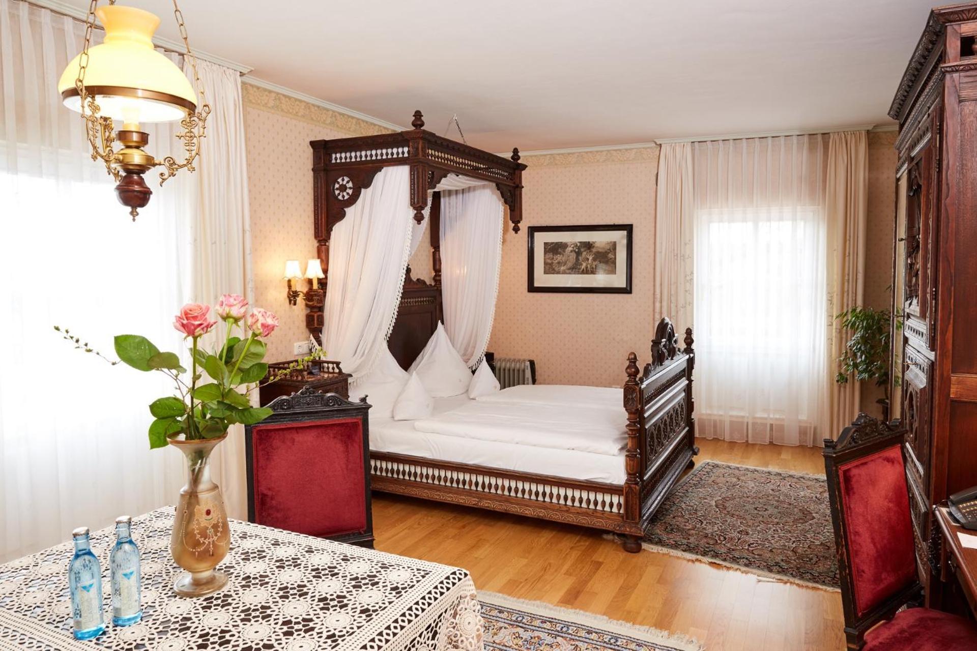 Schlosshotel Kurfuerstliches Amtshaus Dauner Burg المظهر الخارجي الصورة